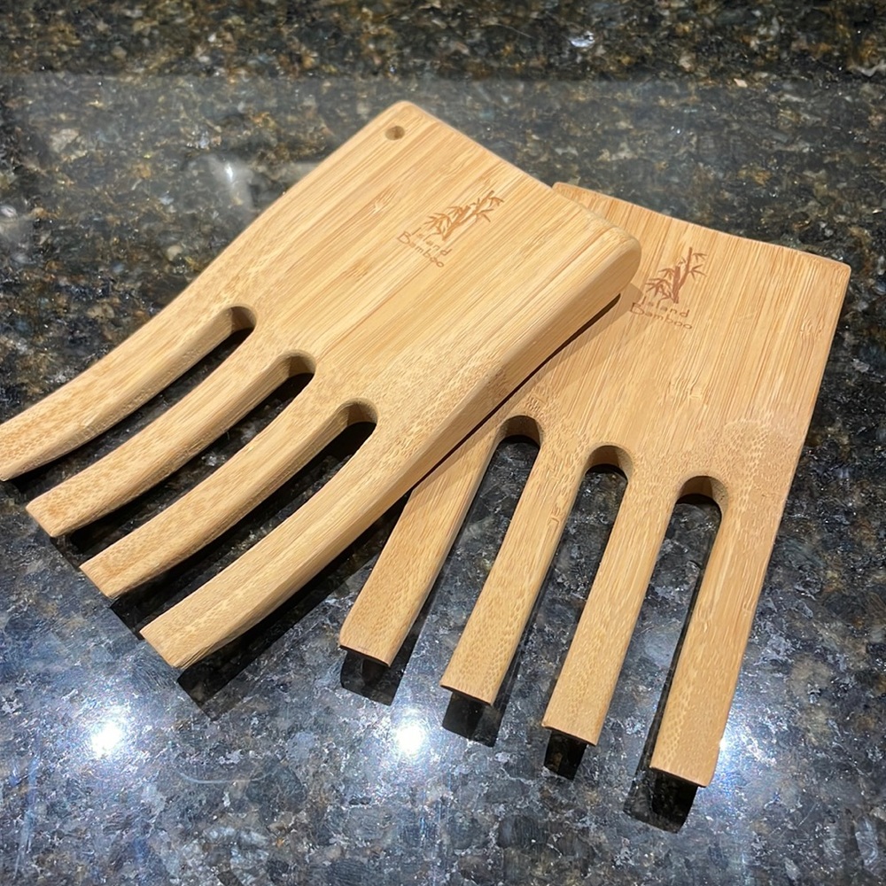 NWOT Bamboo Salad tongs
